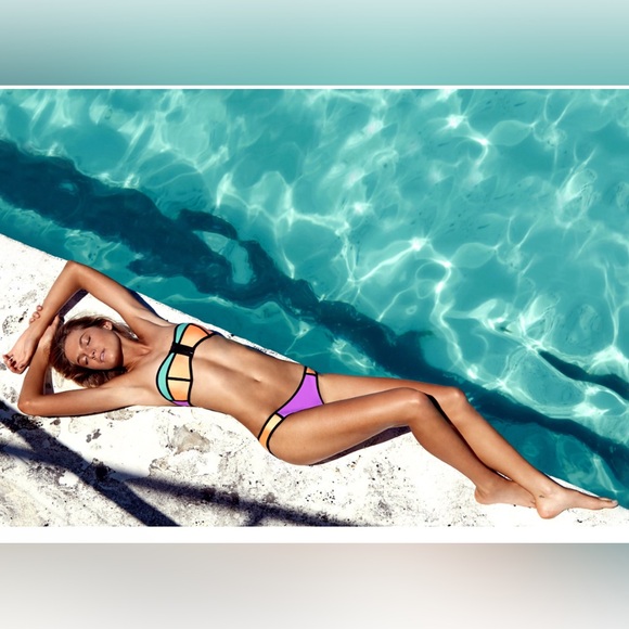 triangl swimwear Other - Very Gently Worn Triangl Lily Blueberry Burst Bikini